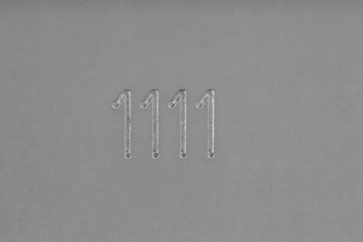 エンジェルナンバー1111が意味するさまざまなメッセージ